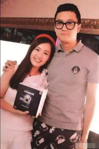 馬蓉竟這樣解釋與宋喆的搭肩合影,但以下四張照片根本無法解釋!最扎心的第四張!