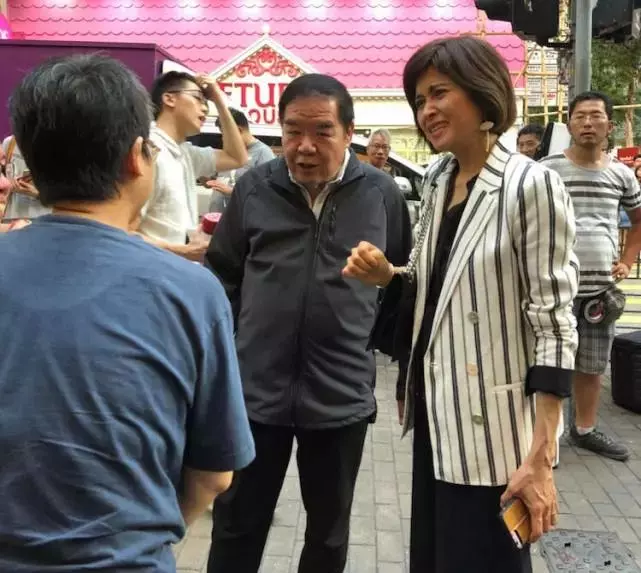 網友偶遇鄭伊健前女友,53歲的她現在長這樣