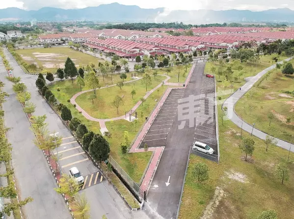 毛孩專屬玩樂天地 霹迎首座狗兒公園 | 東方網 | 馬來西亞東方日報
