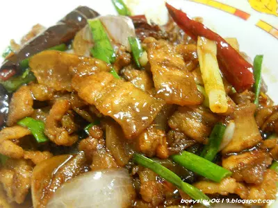 鹹魚花腩煲~濃濃的梅香鹹魚味....好美味哦!