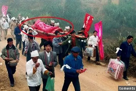 18歲少女竟被貪財父母強逼嫁給男鬼當「鬼妻」!還開了「死亡證明」要讓她死!!沒想到警方趕到現場發現真相竟是這麼恐怖...