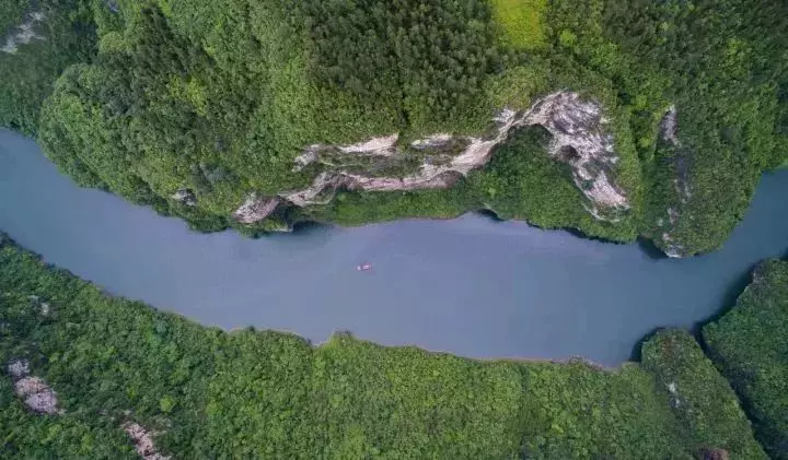 貴州又一個令人驚嘆的世界級風景!被隱藏了七億年,至今仍驚艷不已!