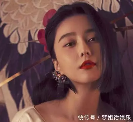 20年過去,小燕子成富婆,紫薇當媽,金鎖國際范,她還在坐公交!