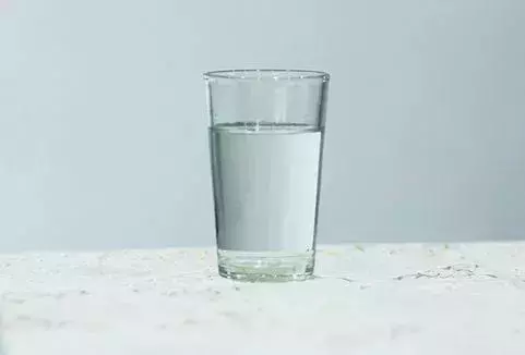 早起第一杯水,到底怎么喝最好?
