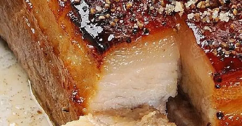 比起燒肉,這款香烤黑胡椒五花肉.....更加美味哦!