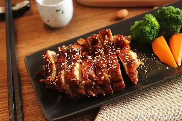 鼓油雞怎麼做?快手20分鐘,全家都愛的鼓油雞端上桌,咸鮮適中回味有點甜