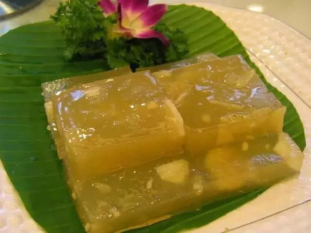 即食馬蹄粉完全可以做馬蹄糕 ,而且做法非常簡單