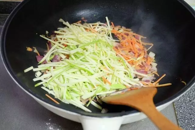 輕輕鬆鬆讓孩子愛上蔬菜,秘訣原來在這裡,不看就太虧了!