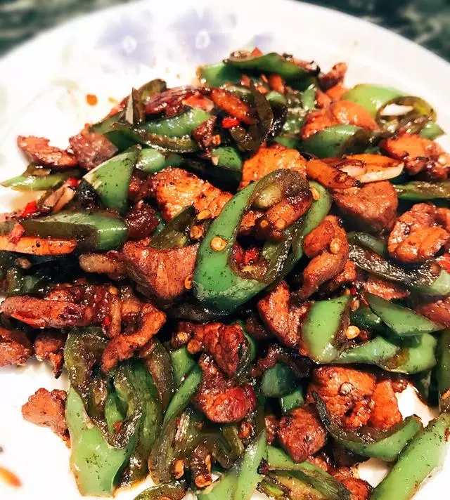 辣椒炒肉最好吃的15種做法,配上白米飯,不下兩碗你來找我!