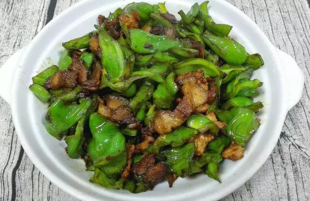 辣椒炒肉最好吃的15種做法,配上白米飯,不下兩碗你來找我!