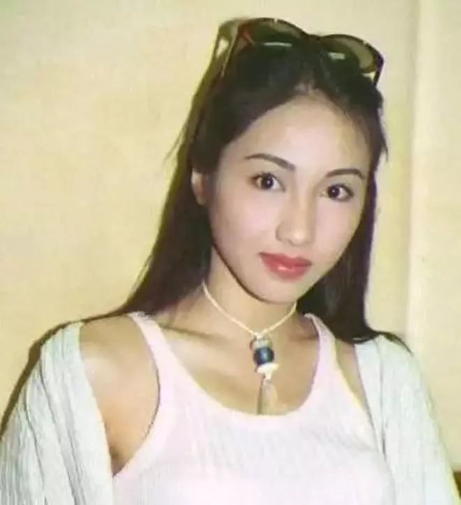 黎姿的三個女兒和賈靜雯的三個女兒,真是沒有對比就沒有傷害!