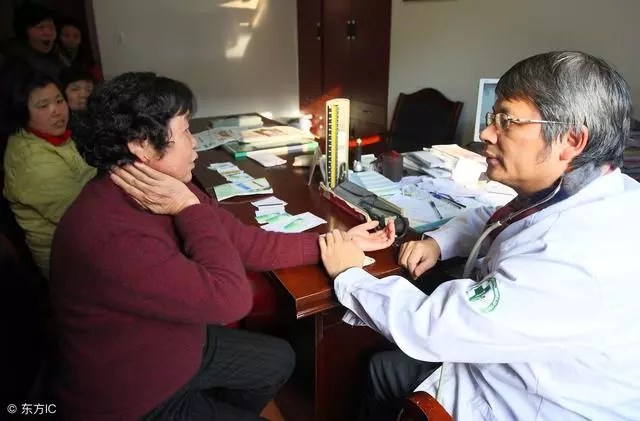 想養生先喝水,中醫提醒:這才是正確喝水的養生之道!
