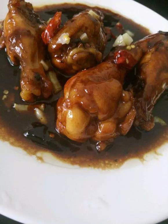 紅燒啤酒雞腿兒,客官來一隻......