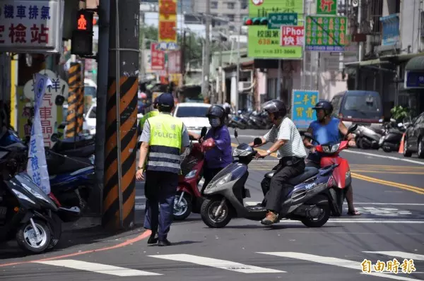 遭人檢舉違規 桃市警局傳簡訊通知好貼心
