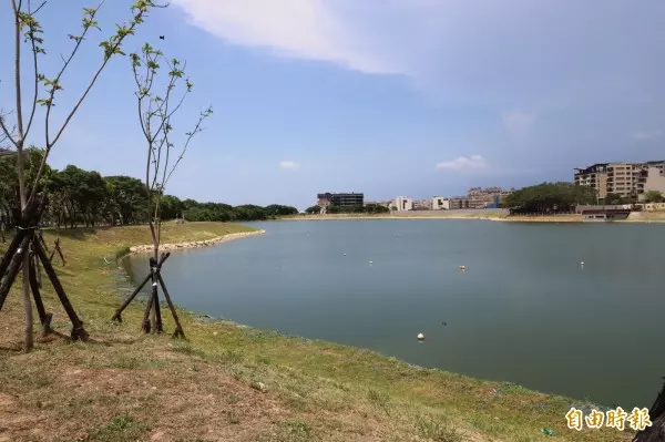 台灣橫山書法藝術公園啟用 水景亮眼