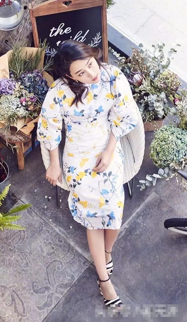 楊冪、林心如、李冰冰同搶一條花裙子穿,結果卻被馬蘇搶盡風頭!真尷尬!