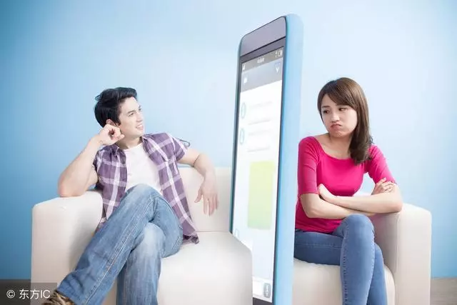 老公說他是一家之主房子只能寫他名,我:誰說女人不能當一家之主