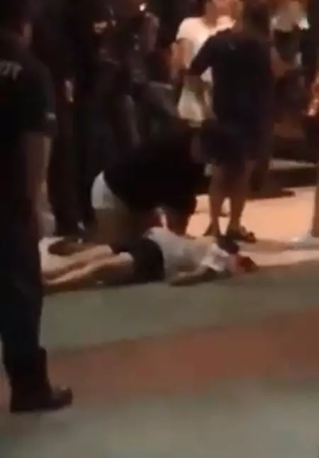 疑心臟病猝發 美少婦倒斃廣場走廊