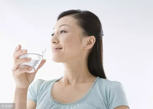 隔夜的白開水到底能不能喝?很多人都弄錯了