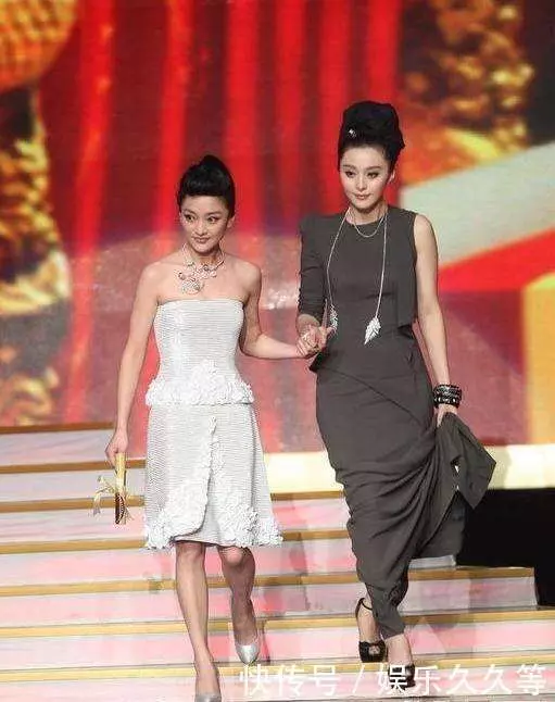 為什麼女明星都不願與范冰冰合影? 10張照片告訴你答案!
