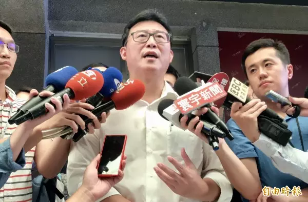 台灣世代智庫民調:6成4民眾支持年改 藍綠落差大