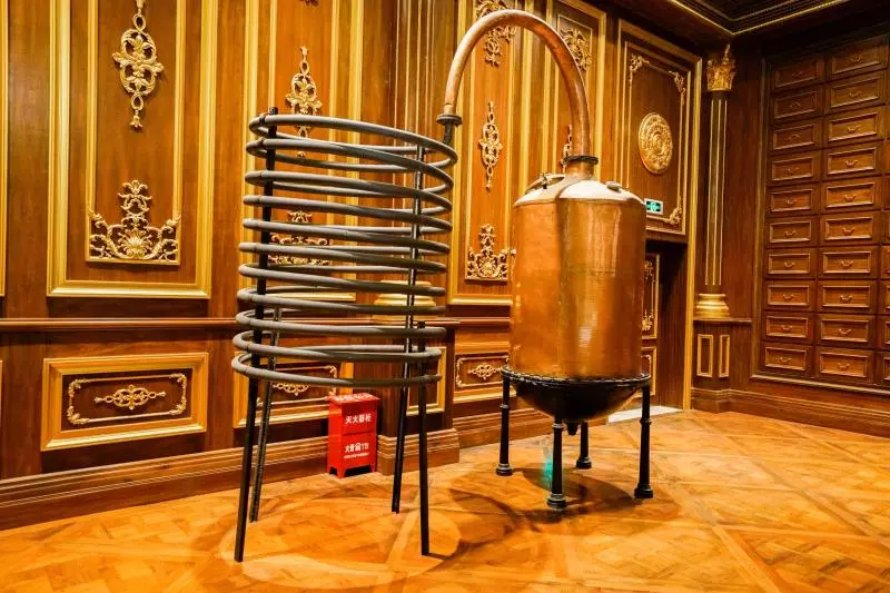 雲南最「香」的博物館,復刻19世紀法國傳統風情,收藏上百種香水瓶包裝