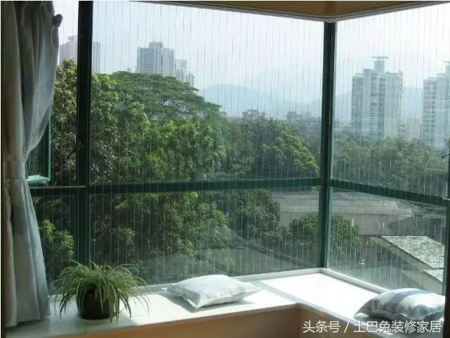 陽台還在裝防盜網你就out了?現在都流行裝這種,好看又安全!