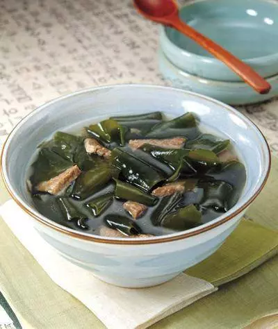 40款「家常高湯」食譜大全,湯頭濃鬱美味,不收藏會後悔!