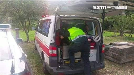 女兒不慎踏入深潭溺水!為救女夫婦溺水亡
