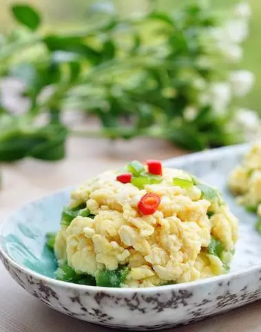 豆腐搭雞蛋,味道似海鮮,九十歲廚師教的,不學虧大了