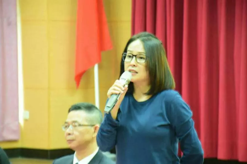 52歲的她,從歌手、演員、生意人、癌症病患到政客,「高金素梅」過了大半輩子的傳奇人生!