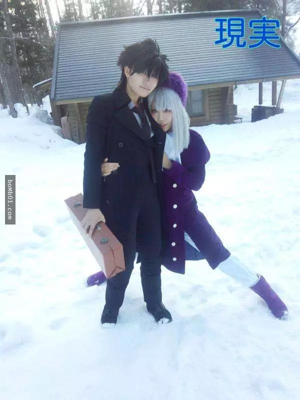 25張「完美Cosplay照片背後的真相」,鏡頭外的畫面真的把大家都笑到捧腹滾地了!