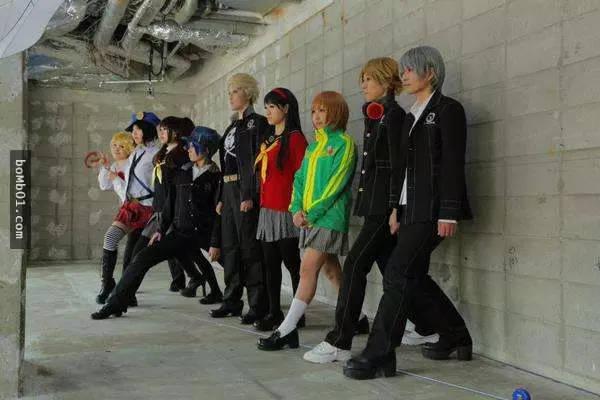 25張「完美Cosplay照片背後的真相」,鏡頭外的畫面真的把大家都笑到捧腹滾地了!