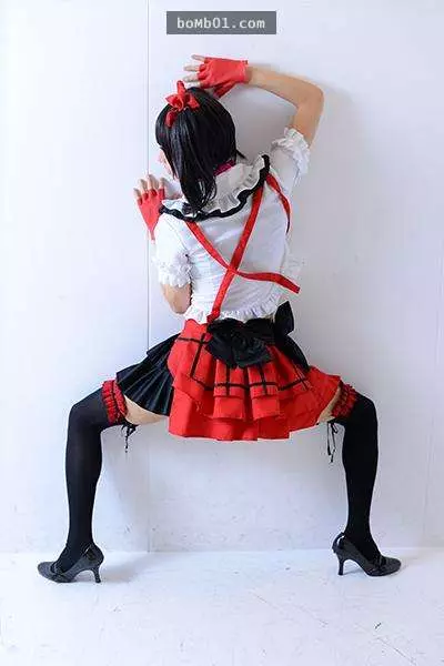 25張「完美Cosplay照片背後的真相」,鏡頭外的畫面真的把大家都笑到捧腹滾地了!