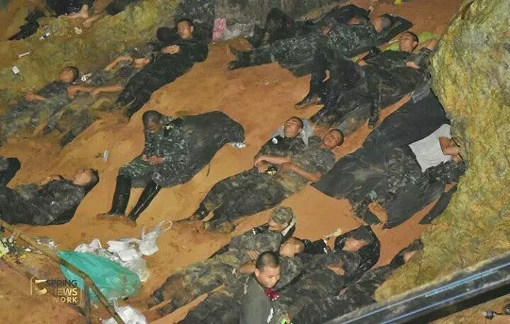【一個都沒有少!】泰國少年足球隊13人洞穴失蹤9天,全部找到了!(內附視頻)
