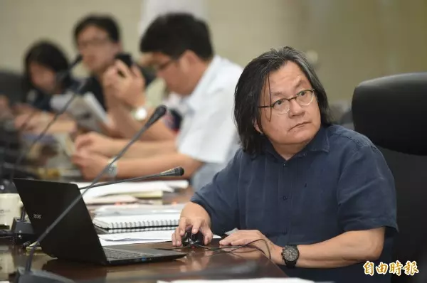 大群館可以租學生 林洲民:從沒說過可以當宿舍