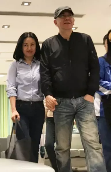 黃秋生被爆有20歲私生子!他大方承認老婆也知情!