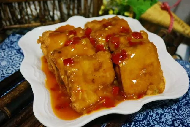 豆腐這種神器,可以製作成各種小吃零嘴,而且還能這樣做,好吃又好看,食慾大增