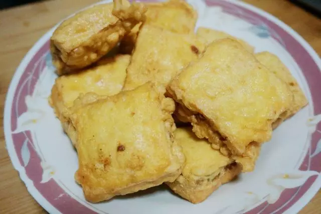 豆腐這種神器,可以製作成各種小吃零嘴,而且還能這樣做,好吃又好看,食慾大增