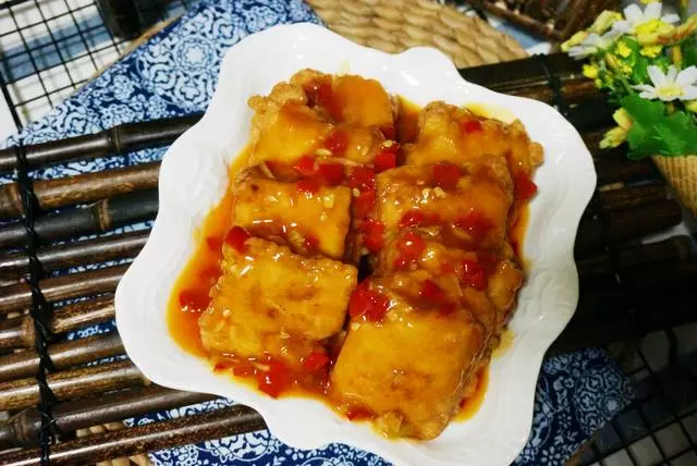 豆腐這種神器,可以製作成各種小吃零嘴,而且還能這樣做,好吃又好看,食慾大增