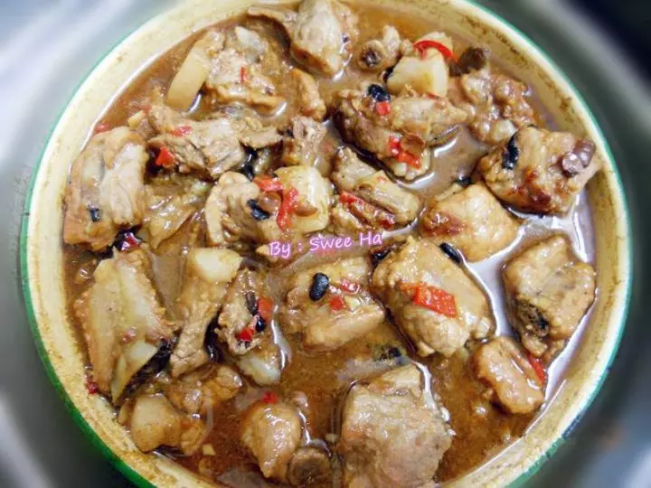 多種超屌住家菜食譜公開!江魚仔sambal、五香肉卷、鹹魚蒸肉餅、滷肉等等!!!多到讓你今晚不知道該煮哪一樣先才好……