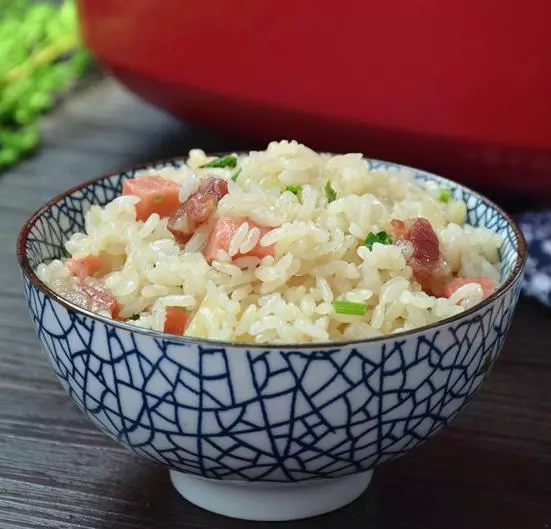 做一個人的飯菜太麻煩,那就試試做美味燜飯吧!