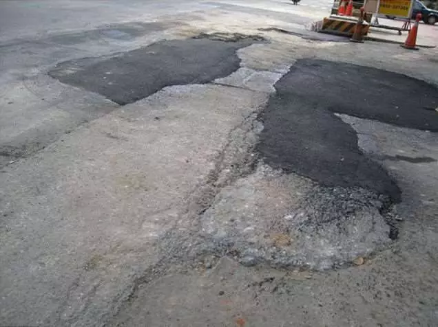 為何「日本馬路很平整」但台灣卻很崎嶇?看了他們「鋪路的手法」瞬間秒懂兩者之間差距有多大!