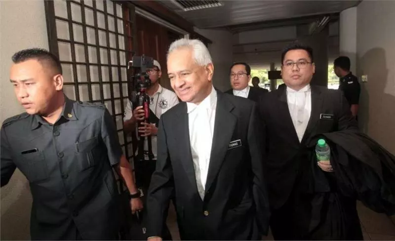 為什麼納吉可以不用穿橙衣 + 鞭刑?!