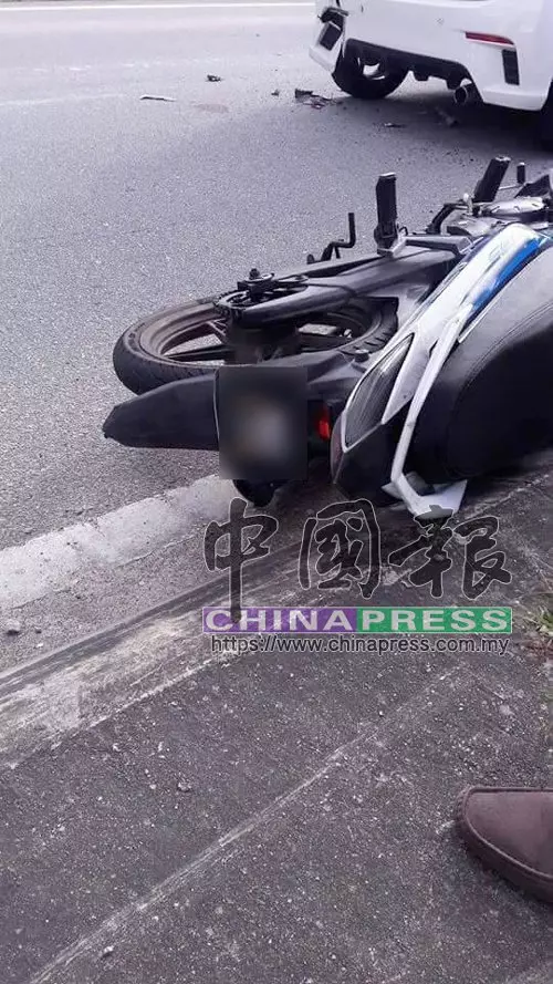 摩哆撞路墩‧遺下懷孕妻 公路再添馬勞亡魂
