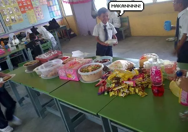 【那些年,我們的小學回憶!】這16件事上小學時你一定也做過!寫紀念冊、還有一起抄歌詞!