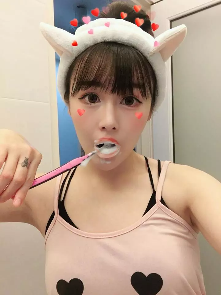 【檳城之花】大馬紅人『翁依玲』臉蛋身材好到beh Tahan,線民:人美聲甜的代表啊~