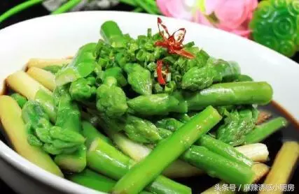 18款葷素搭配的涼菜,是炎炎夏日飯桌上必點的,每天不重樣