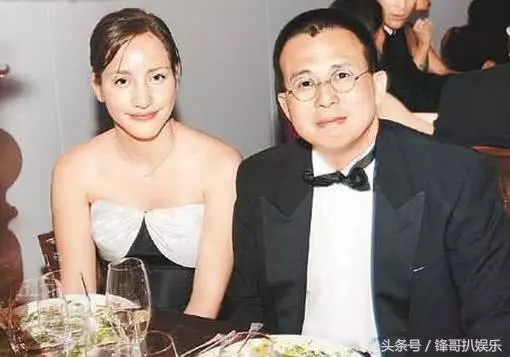 22歲生3子未入豪門,30歲復出,網友:7年花光5億分手費