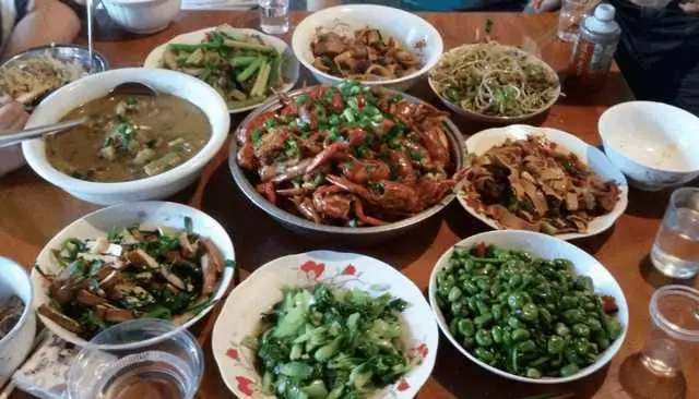 手術後我回家看孩子,看見井邊的孩子,婆婆要五千,我直接給了她五萬